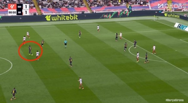 是真没招了！赛事  最后10分钟，阿劳霍客串五号位顶在锋线位置