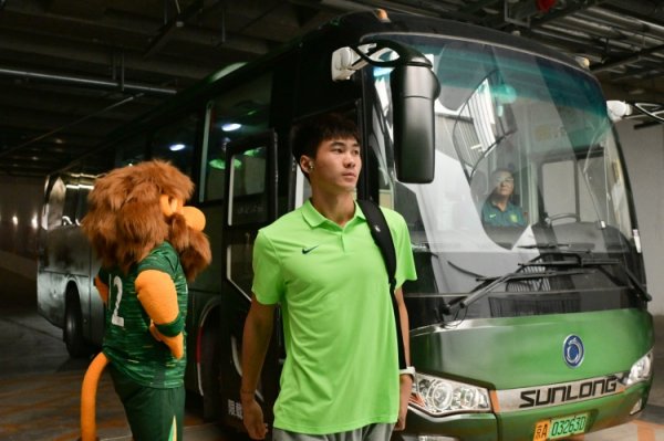 记者：吴少聪发烧，今日国安赛前发布会球员调整为张玉宁